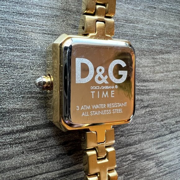 Authentic Dolce & Gabbana Mini Gold Watch - Picture 6 of 10